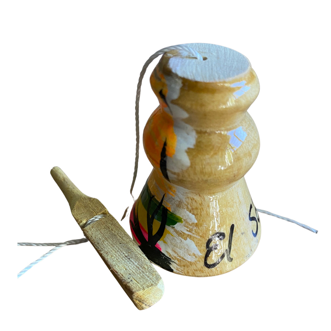 Bell-Shaped Capirucho